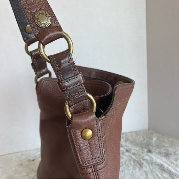 Vintage Coach Chelsea Pebbled North South Turn Lock Hobo Bag in Dark Brown - Picture 7 of 13